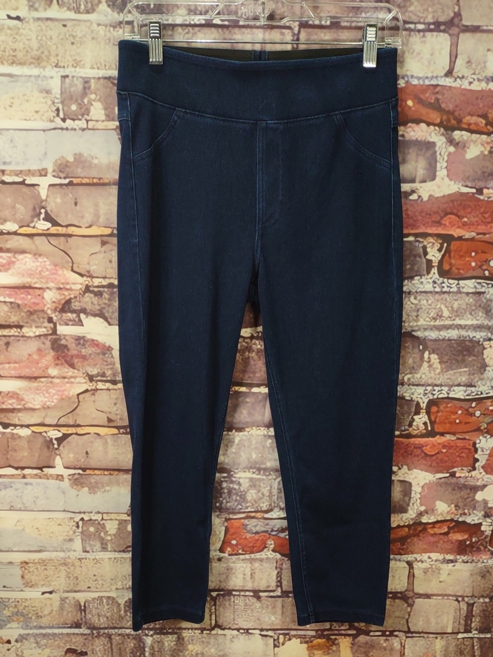 HALARA Flex Pull-On Capri Jeggings
